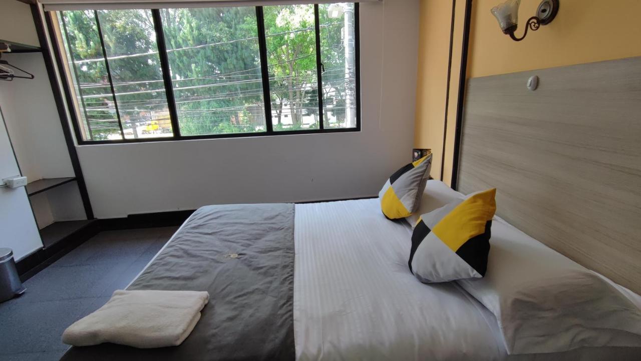 Hotel Rivera Deluxe โบโกตา ภายนอก รูปภาพ